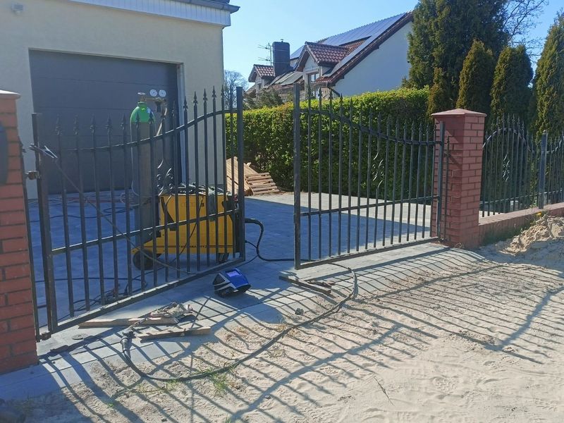 Ogrodzenie ze stali węglowej