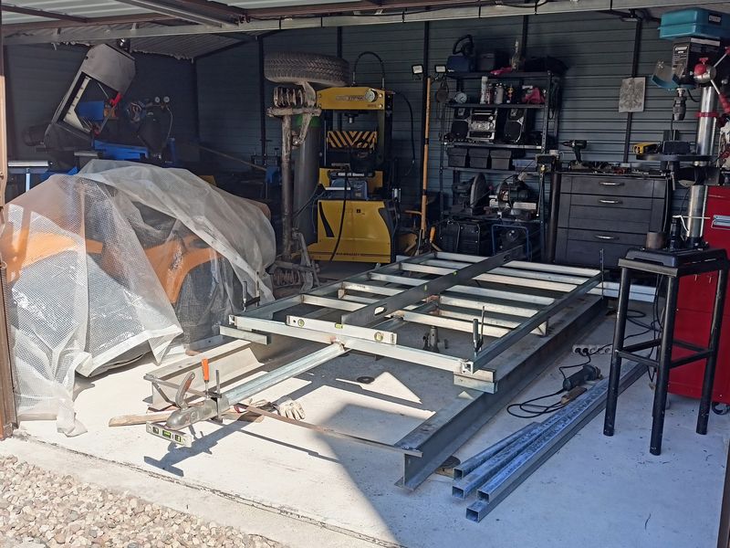 Konstrukcje przyczep i wózków